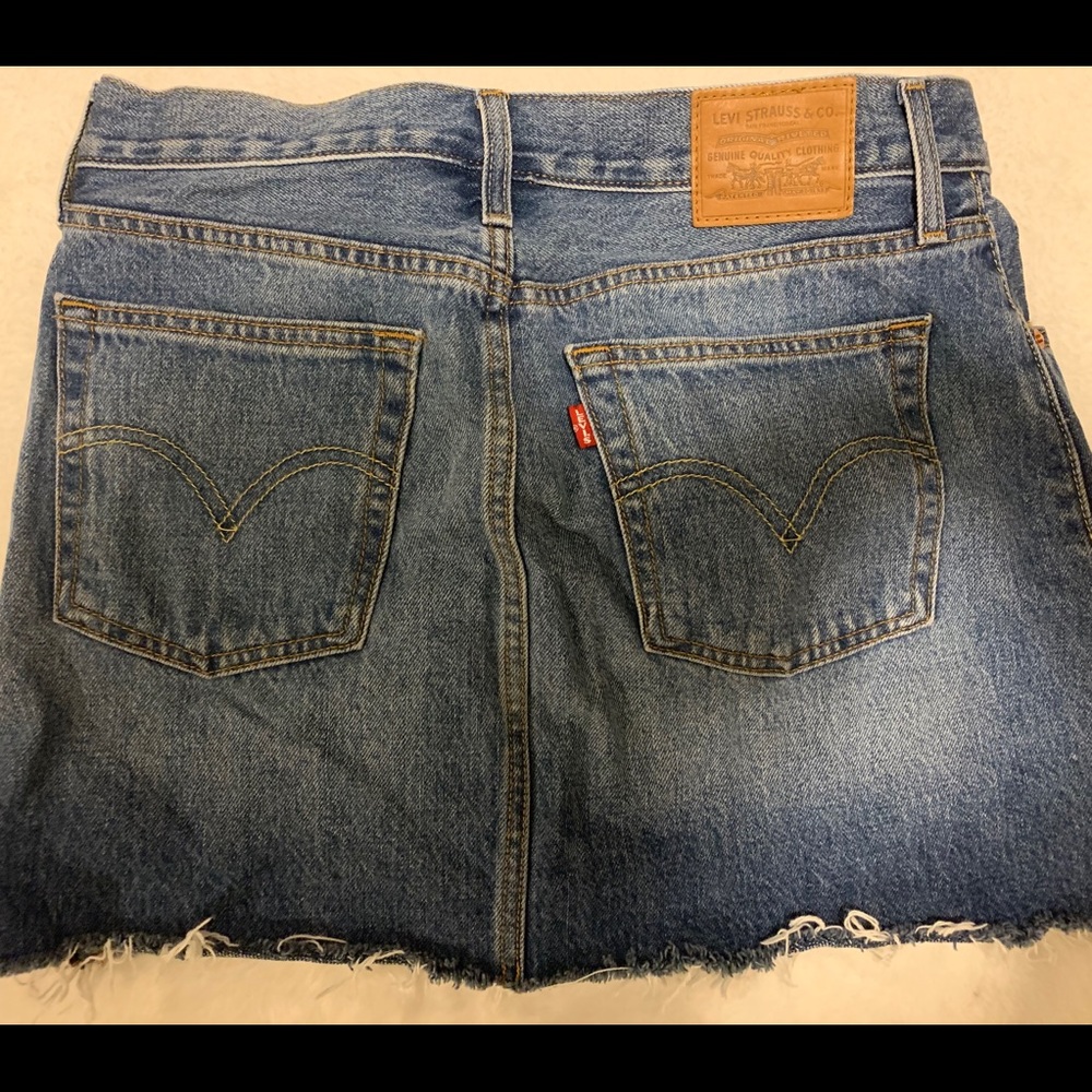 Levi’s women’s jean skirt